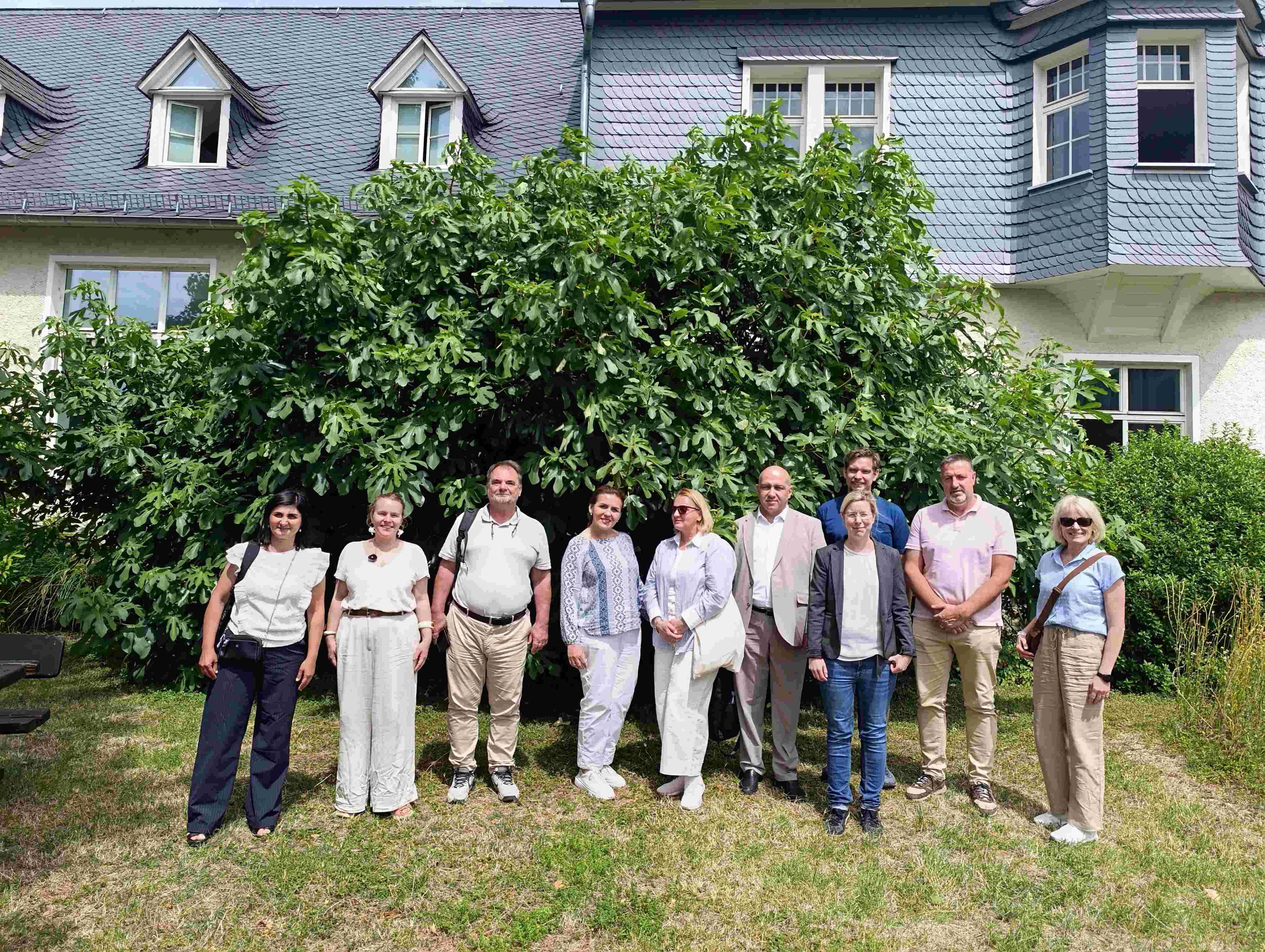 IBCM Staff Visit Hochschule Geisenheim University in Germany to Strengthen International Cooperation